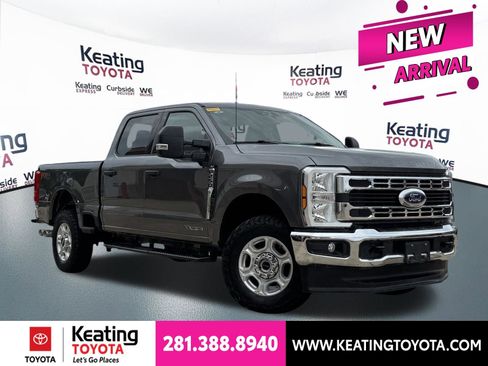 Used 2025 Ford F250 XLT w/ FX4 Off-Road Package AWD/4WD image 1