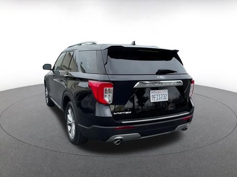 Used 2023 Ford Explorer Limited image 11