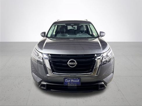 Used 2022 Nissan Pathfinder SV AWD/4WD image 3
