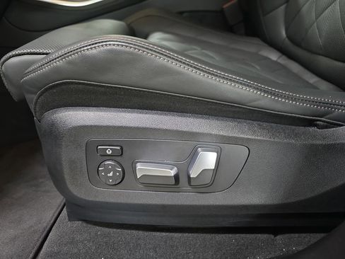 Used 2025 BMW X5 xDrive40i image 28