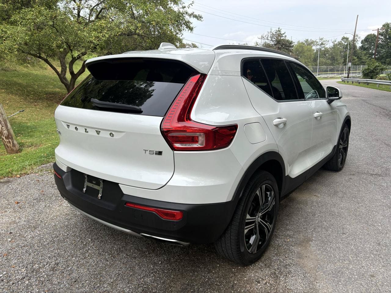Used 2020 Volvo XC40 T5 Inscription w/ Protection Package Premier AWD/4WD image 8