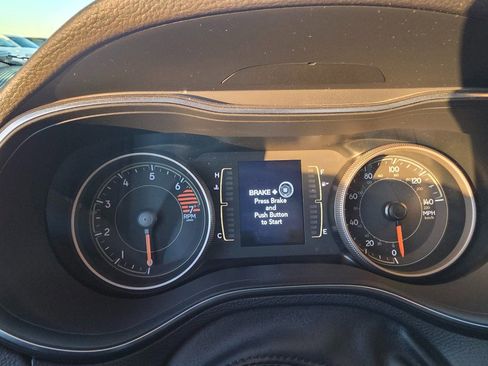 Used 2020 Jeep Cherokee Latitude Plus w/ Cold Weather Group image 27