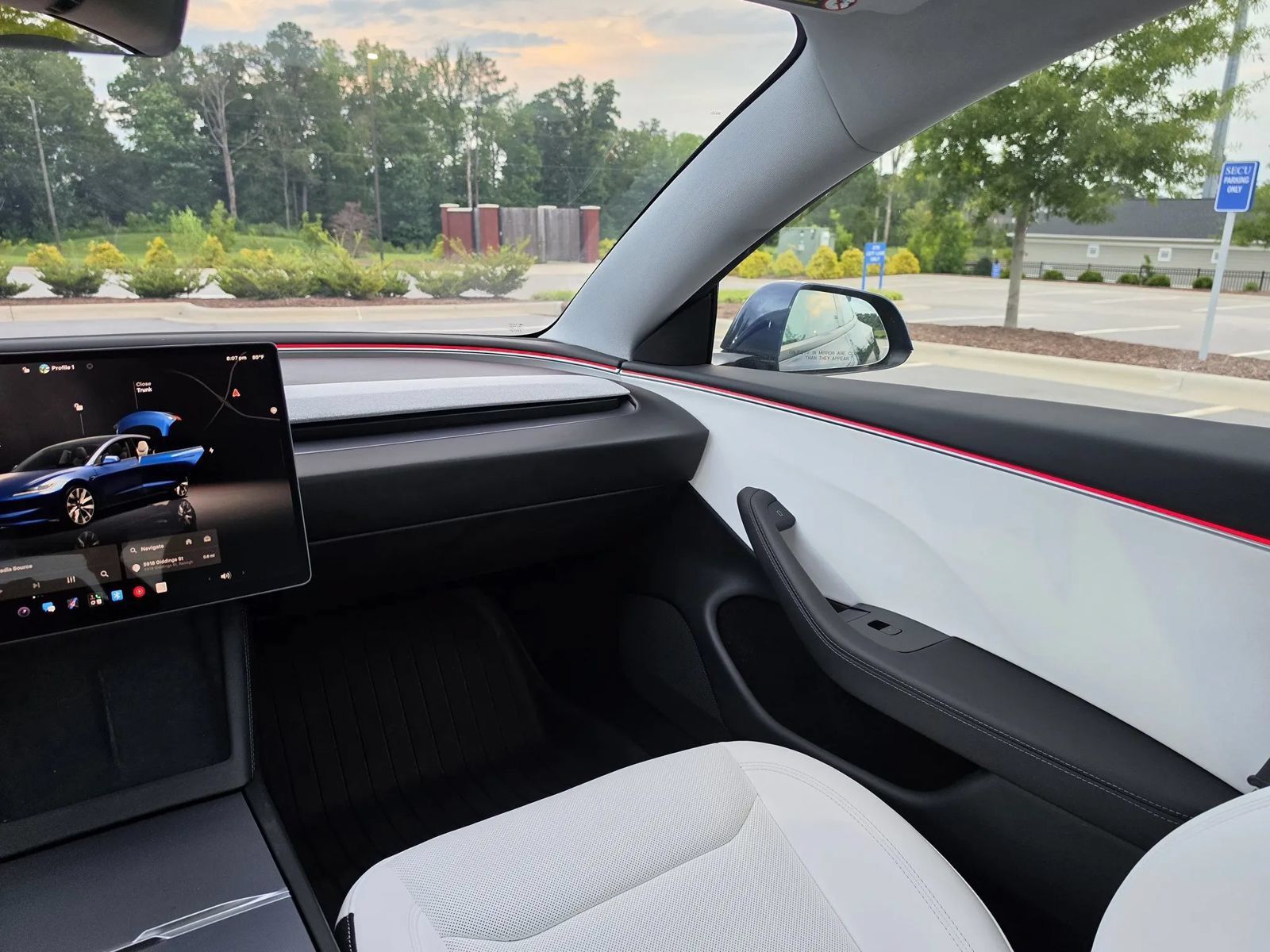 Used 2025 Tesla Model 3 RWD image 12