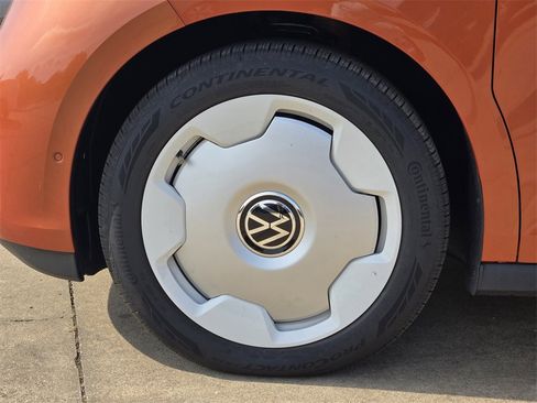 New 2025 Volkswagen ID. Buzz 1st Edition image 10