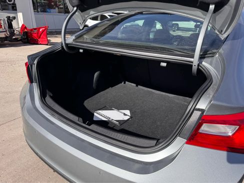 Used 2024 Chevrolet Malibu LT image 13