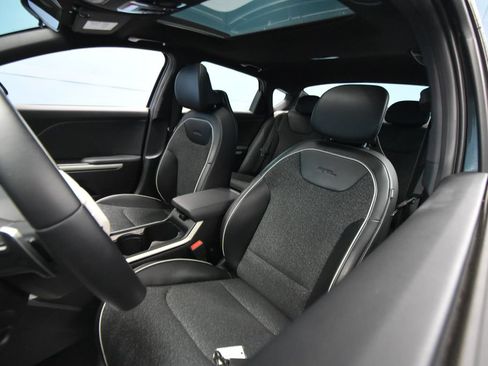 Used 2025 Kia K4 GT-Line w/ GT-Line Sunroof Package FWD image 24
