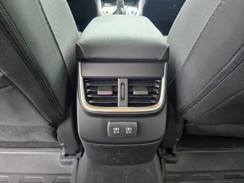 Used 2022 Subaru Outback Premium AWD/4WD image 25
