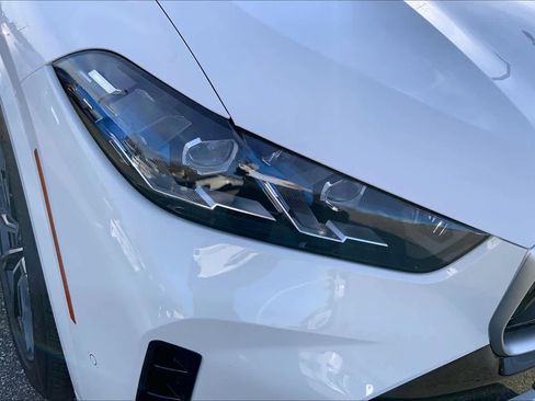 New 2026 BMW X5 M60i image 13