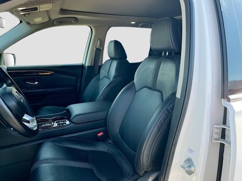 Used 2025 Honda Pilot Touring image 22