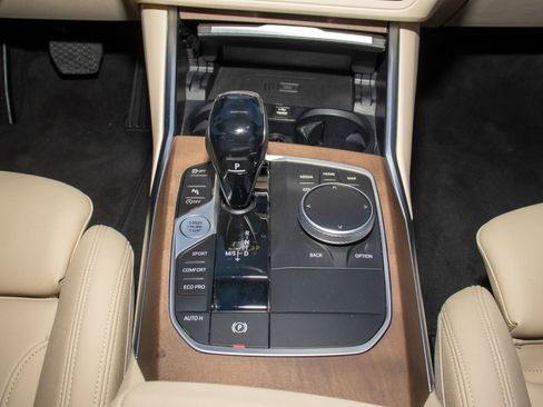 Used 2021 BMW 330i Sedan w/ Convenience Package image 25