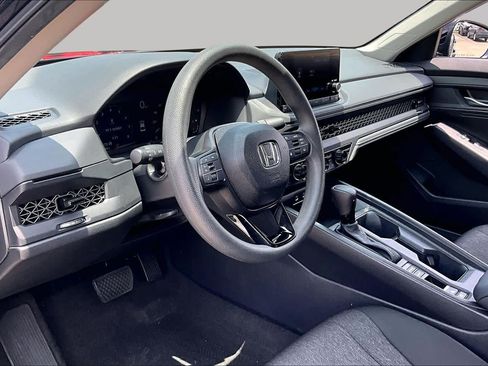 Used 2025 Honda Accord LX image 15