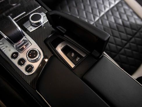Used 2015 Mercedes-Benz SL 63 AMG w/ Driver Assistance Package image 28