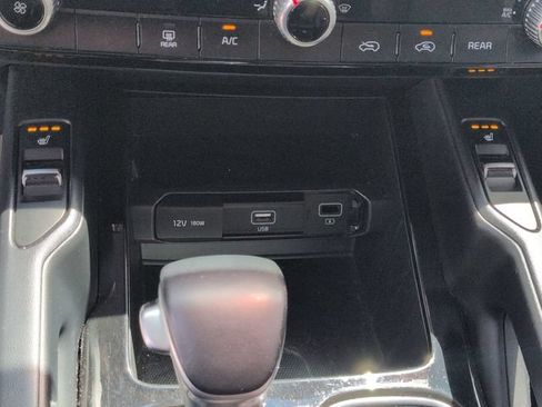 Used 2021 Kia Telluride S AWD/4WD image 16