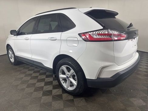 Certified 2021 Ford Edge SE image 6