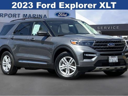 Certified 2023 Ford Explorer XLT w/ Equipment Group 202A RWD image 2