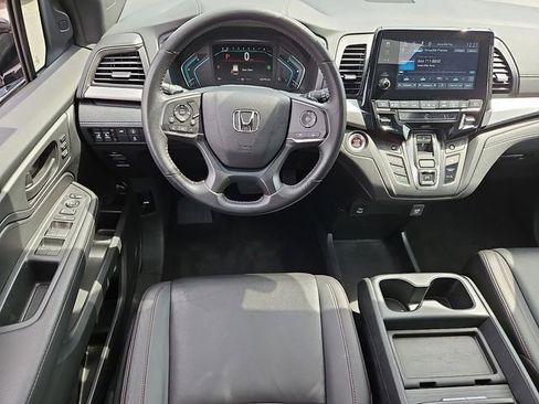 Certified 2023 Honda Odyssey Sport image 12