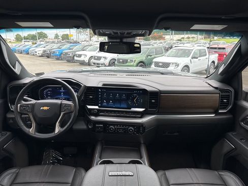 Used 2024 Chevrolet Silverado 2500 High Country w/ Z71 Off-Road Package image 23
