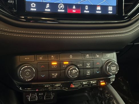 New 2026 Dodge Durango SRT Hellcat w/ Premium Group AWD/4WD image 19