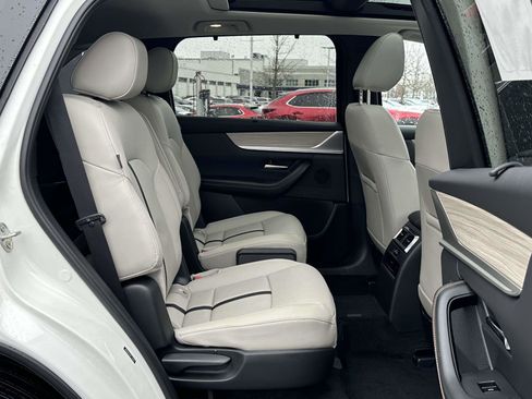 Certified 2024 MAZDA CX-90 Plug-In Hybrid w/ Premium Pkg image 13