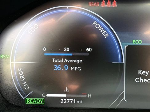 Certified 2023 Toyota RAV4 XSE AWD/4WD image 33