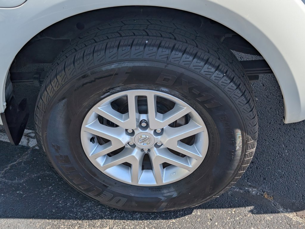 Used 2015 Nissan Frontier SV RWD image 21