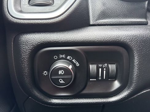 Used 2020 RAM 1500 Laramie w/ Sport Appearance Package image 9