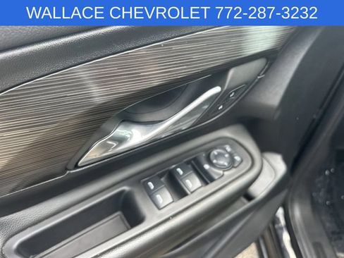 Used 2024 GMC Terrain SLE FWD image 16