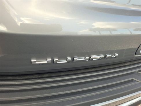 New 2026 GMC Yukon XL Denali image 12