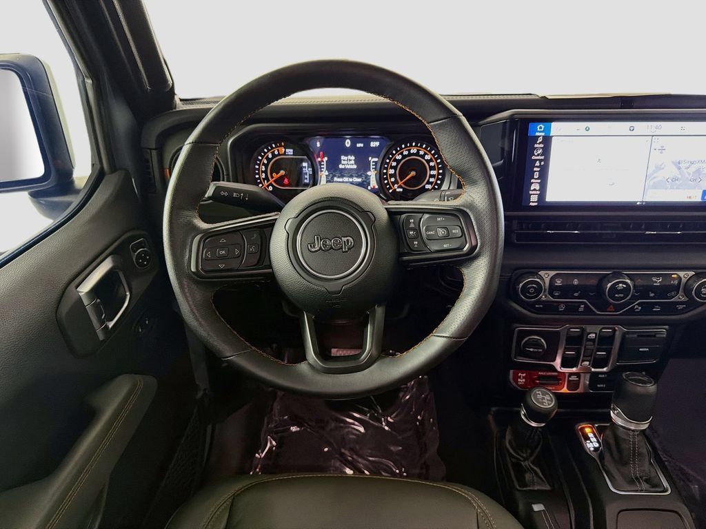 Used 2024 Jeep Gladiator Mojave AWD/4WD image 23
