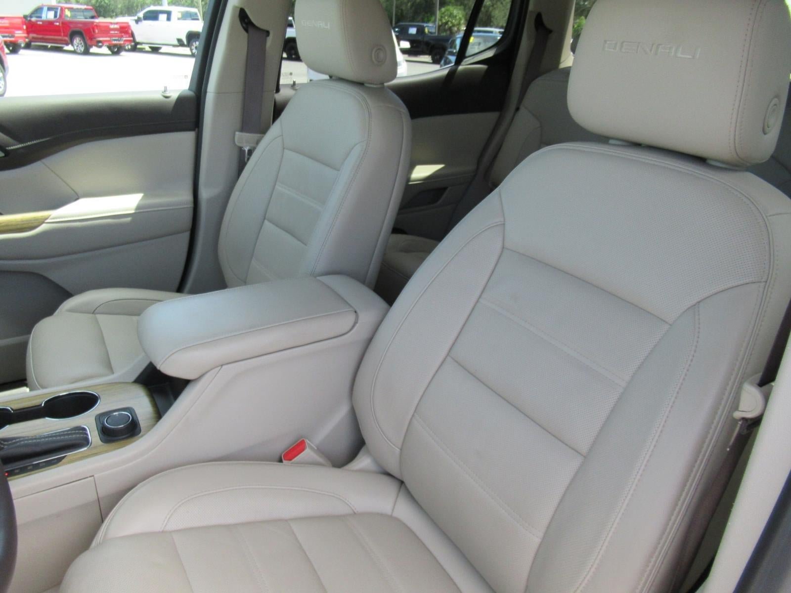 Used 2019 GMC Acadia Denali w/ Technology Package FWD image 20