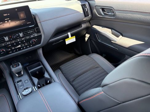 New 2026 Nissan Pathfinder Rock Creek w/ Rock Creek Premium Package AWD/4WD image 17