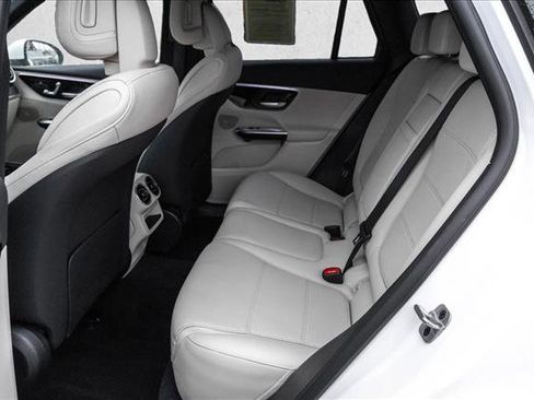 Certified 2025 Mercedes-Benz GLC 300 4MATIC image 21