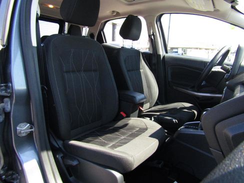Used 2020 Ford EcoSport SE image 24