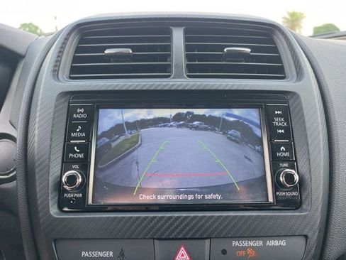 Used 2025 Mitsubishi Outlander Sport LE AWD/4WD image 22