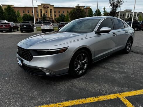 Used 2023 Honda Accord EX image 2