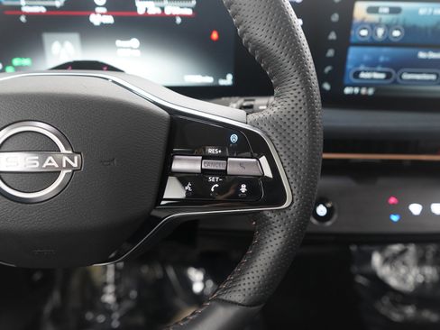 Used 2024 Nissan Ariya AWD image 29