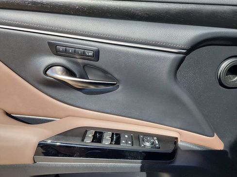 Used 2023 Lexus ES 350 w/ Premium Package FWD image 13