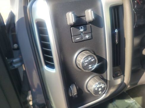 Used 2015 GMC Sierra 1500 SLE w/ SLE Value Package AWD/4WD image 19