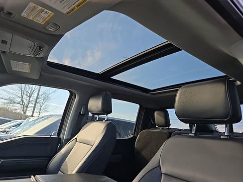 Used 2024 Ford F450 Lariat image 3