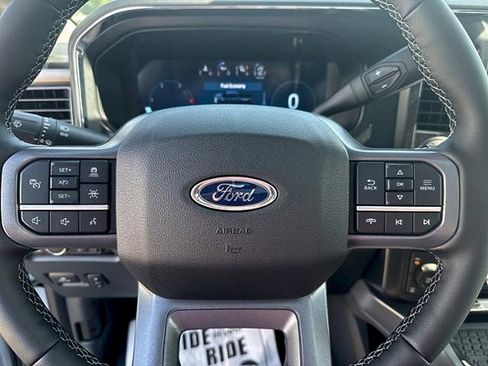 New 2025 Ford F250 Lariat w/ Lariat Ultimate Package AWD/4WD image 18