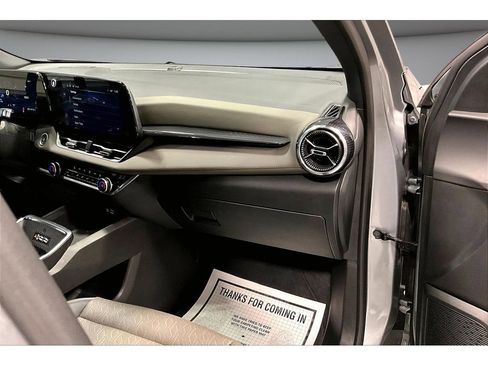 Used 2025 Chevrolet Equinox LT w/ Convenience Package II AWD/4WD image 17