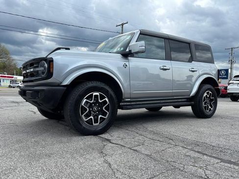 Used 2023 Ford Bronco Outer Banks AWD/4WD image 4