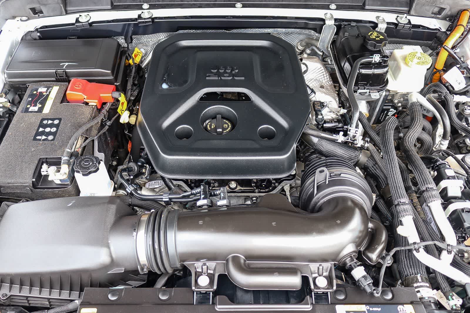 Used 2024 Jeep Wrangler Unlimited Sahara AWD/4WD image 26