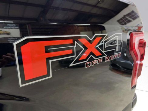 Used 2017 Ford F150 Lariat w/ Equipment Group 502A Luxury image 21