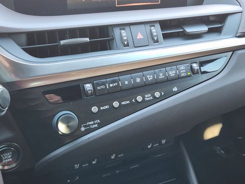 Used 2020 Lexus ES 350 350 Premium Package image 22