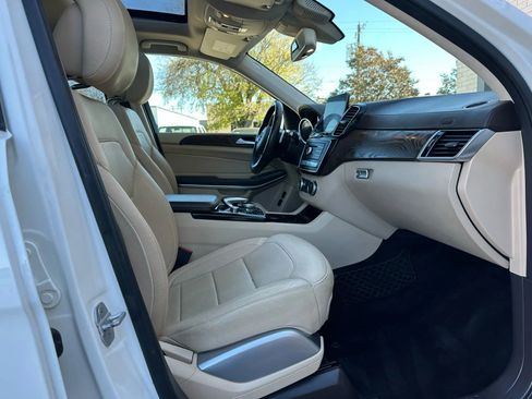 Used 2018 Mercedes-Benz GLS 550 4MATIC image 31