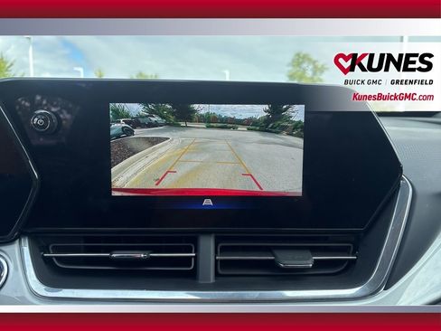 Used 2024 Chevrolet Trax LT w/ Driver Confidence Package image 26