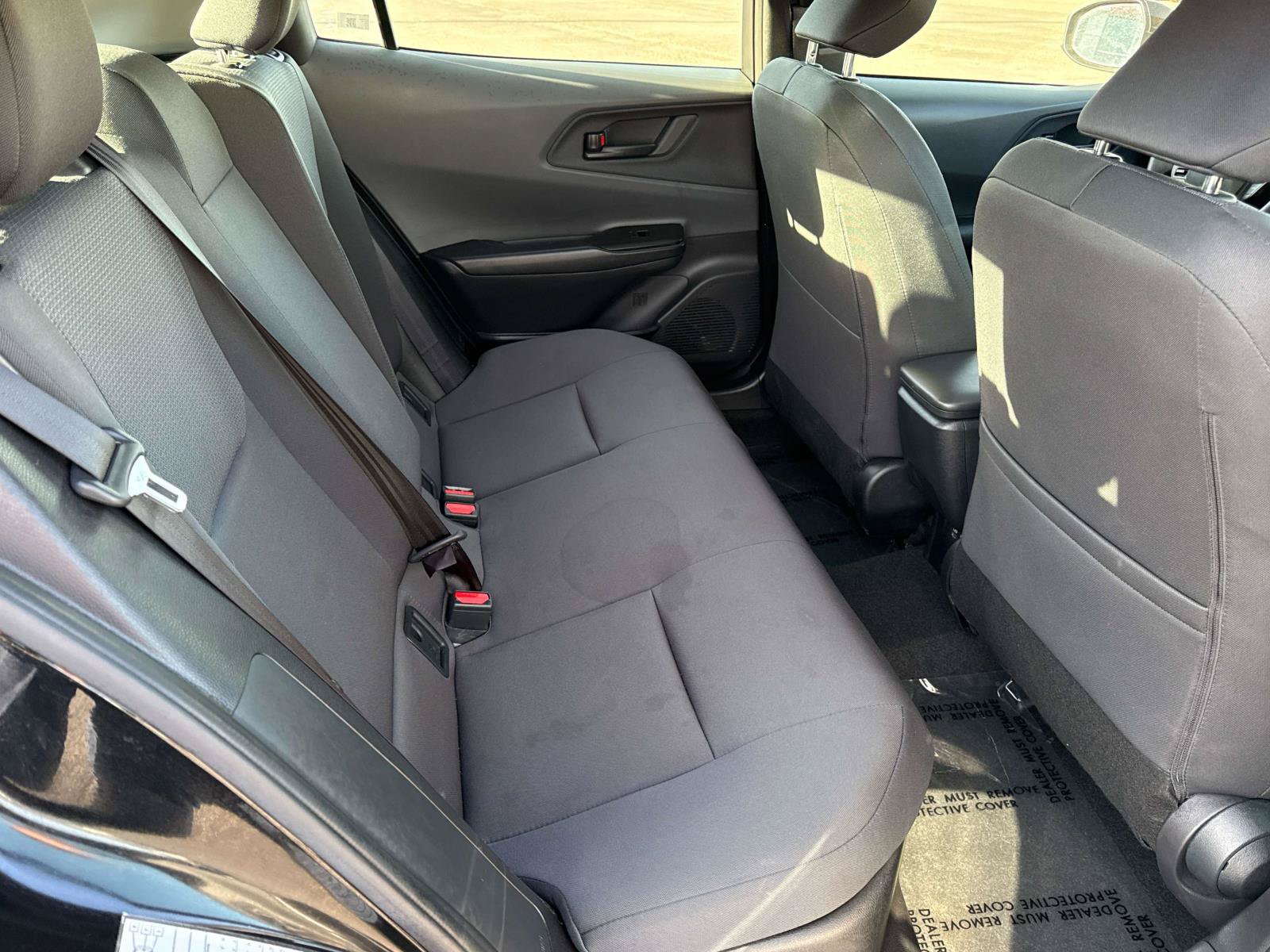 Used 2025 Toyota Prius LE FWD image 18