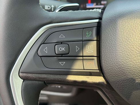 Used 2026 Jeep Grand Cherokee Limited AWD/4WD image 20