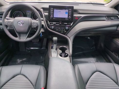 Used 2024 Toyota Camry SE FWD image 15